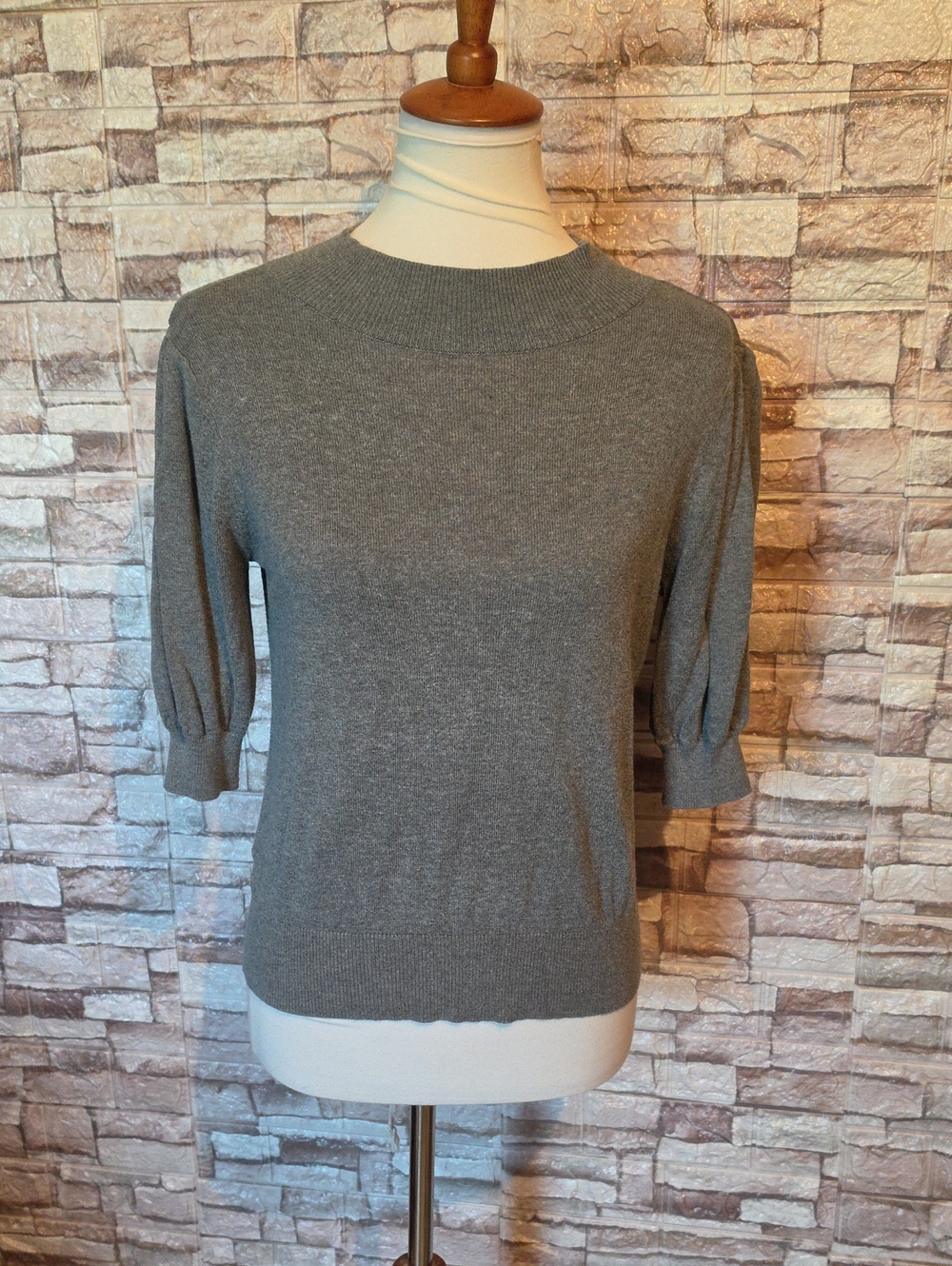 Ann Taylor Grey Knit Puff-Sleeve Sweater Top